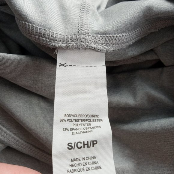 Reebok Women's Fitted High Rise Biker Shorts Size Small Grey Heather Training - Picture 7 of 8